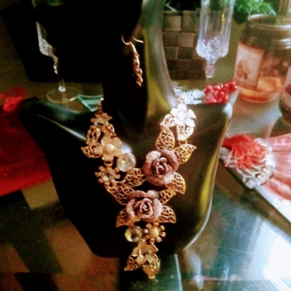 Goddess Gold & Brass Flower Necklace Set.